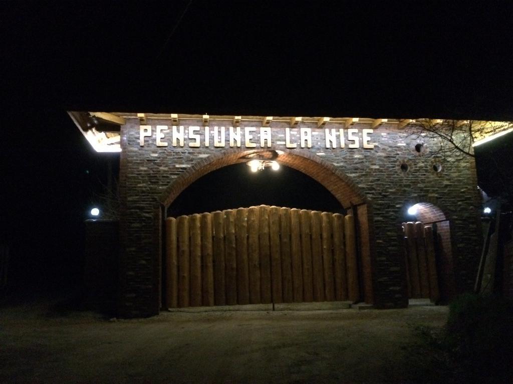 Pensiunea La Nise Sîmbăta de Sus Kültér fotó